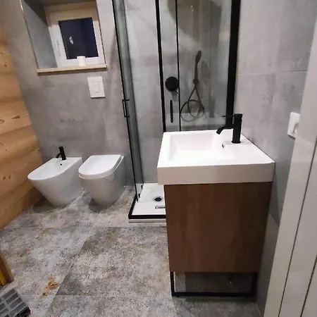 Semesterbostad Piccolo Angela *